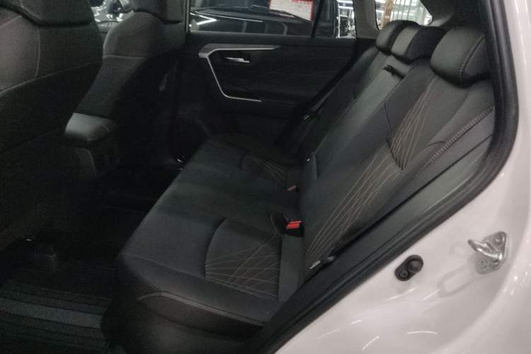 Used Toyota RAV4 2024 Dual-Motor 2.5L E-CVT Two-Wheel Drive Elite Plus Edition Left Rear Seat