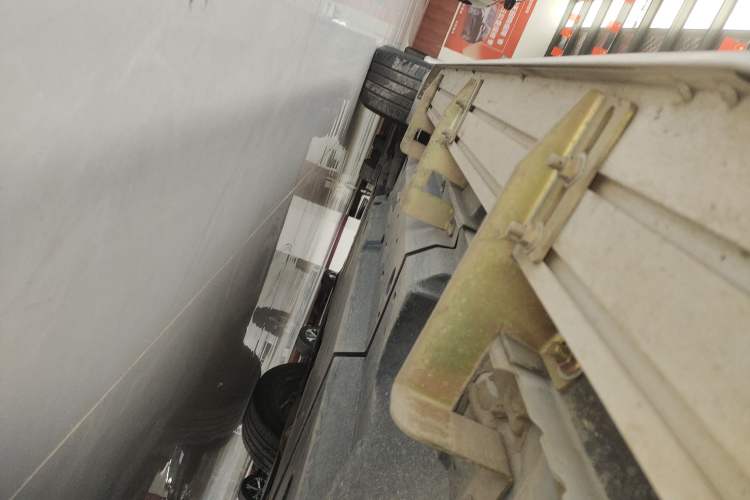 Used Toyota RAV4 2024 2.0L CVT Two-Wheel Drive Fashion Plus Edition Left Side Sill