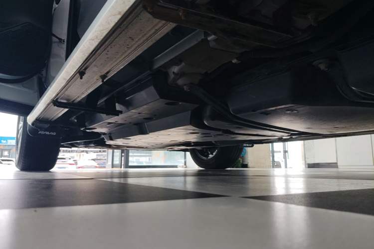 Used Toyota RAV4 2024 Dual-Motor 2.5L E-CVT Two-Wheel Drive Elite Plus Edition Left Side Sill