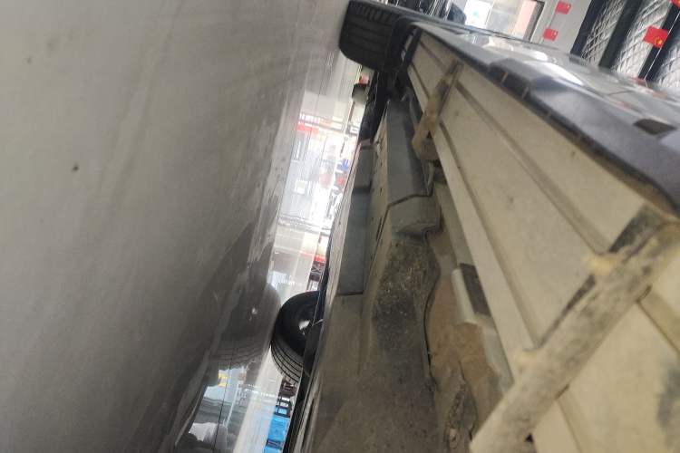 Used Toyota RAV4 2024 2.0L CVT Two-Wheel Drive Fashion Plus Edition Left Side Sill