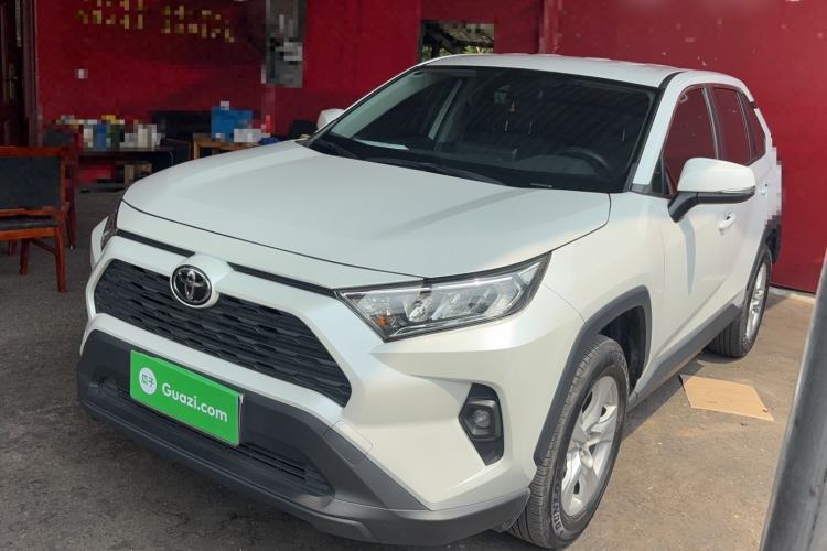 Ojetý Toyota RAV4 2024 2.0L CVT Two-Wheel Drive Urban Edition Guazi used car, China used car export, Used car for sale, Used cars, Cheapest cars for sale