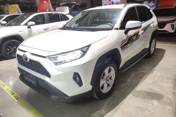 Używany Toyota RAV4 2024 2.0L CVT Two-Wheel Drive Urban Edition Guazi used car, China used car export, Used car for sale, Used cars, Cheapest cars for sale