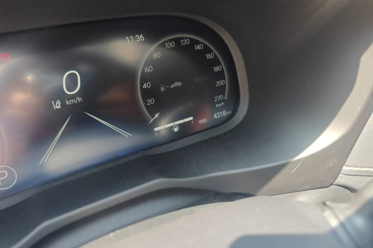 Used Toyota RAV4 2024 Dual-Motor 2.5L E-CVT Two-Wheel Drive Elite Plus Edition Odometer Close Up