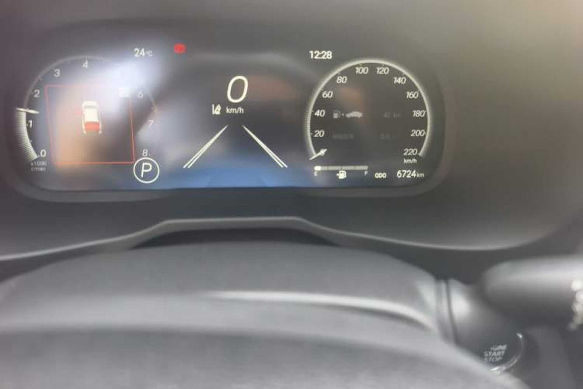 Used Toyota RAV4 2024 2.0L CVT Two-Wheel Drive Fashion Plus Edition Odometer Close Up