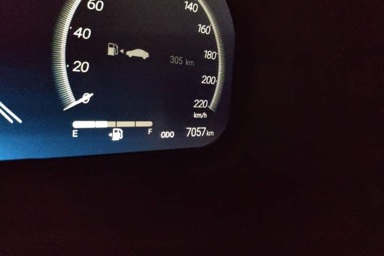 Used Toyota RAV4 2024 Dual-Motor 2.5L E-CVT Two-Wheel Drive Elite Plus Edition Odometer Close Up