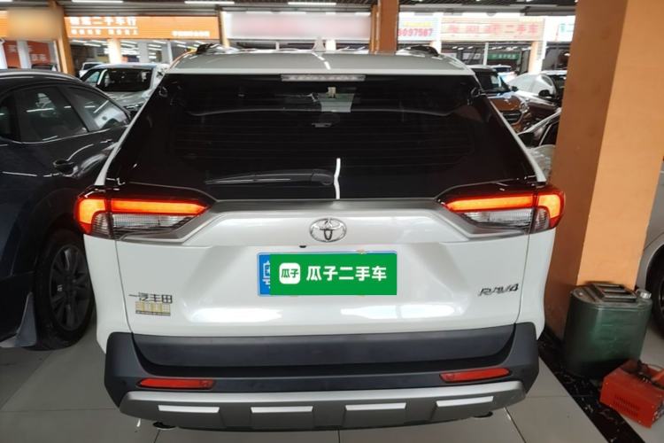 Used Toyota RAV4 2024 2.0L CVT Two-Wheel Drive Fashion Plus Edition Rear