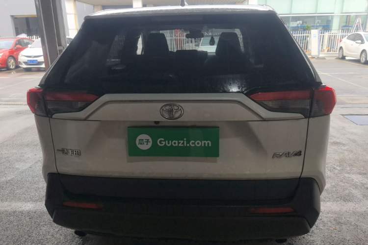 Used Toyota RAV4 2024 2.0L CVT Two-Wheel Drive Urban Edition Rear