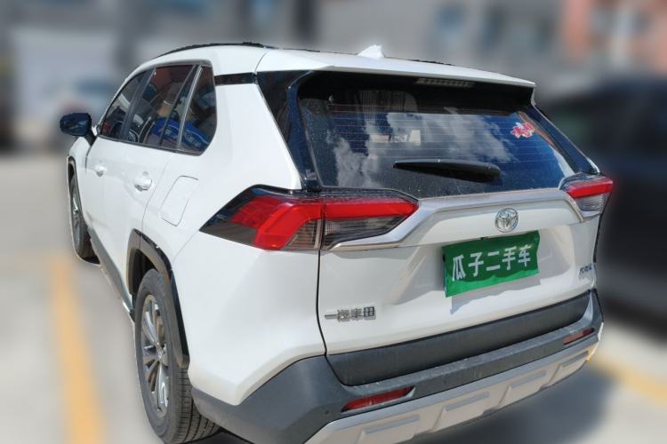 Used Toyota RAV4 2024 2.0L CVT Two-Wheel Drive Fashion Plus Edition Rear Left 45 Deg