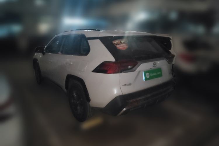 Used Toyota RAV4 2024 2.0L CVT Two-Wheel Drive Fashion Plus Edition Rear Left 45 Deg