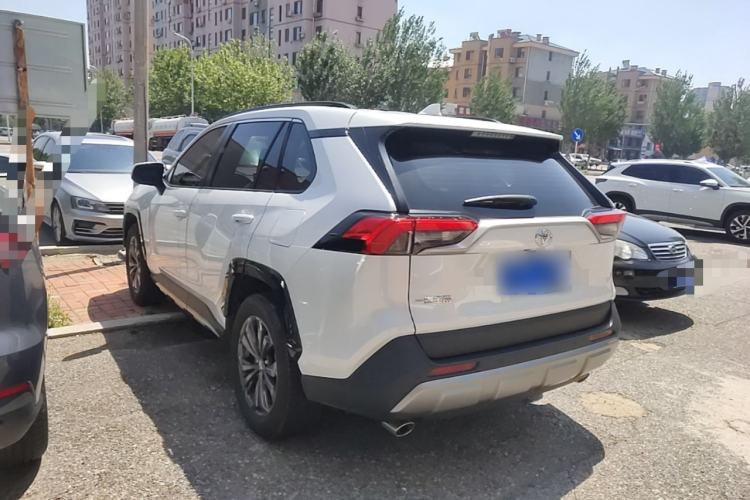 Used Toyota RAV4 2024 2.0L CVT Two-Wheel Drive Fashion Plus Edition Rear Left 45 Deg