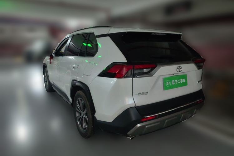 Used Toyota RAV4 2024 2.0L CVT Two-Wheel Drive Fashion Plus Edition Rear Left 45 Deg