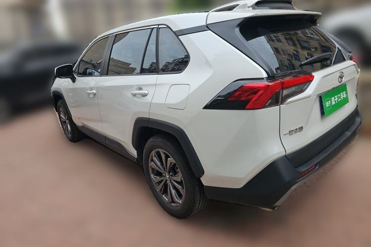 Used Toyota RAV4 2024 2.0L CVT Two-Wheel Drive Fashion Edition Rear Left 45 Deg