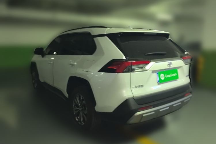 Used Toyota RAV4 2024 2.0L CVT Two-Wheel Drive Fashion Plus Edition Rear Left 45 Deg