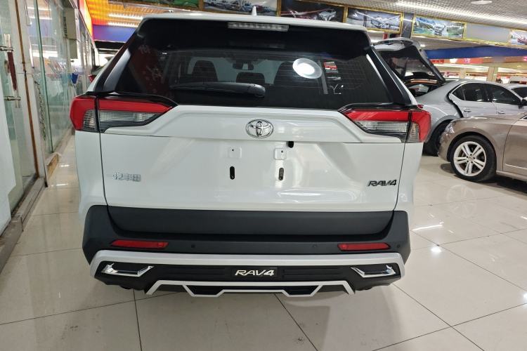 Used Toyota RAV4 2024 2.0L CVT Two-Wheel Drive Urban Edition Rear