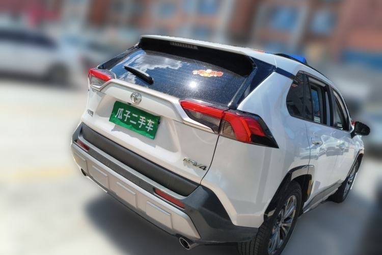 Used Toyota RAV4 2024 2.0L CVT Two-Wheel Drive Fashion Plus Edition Rear Right 45 Deg