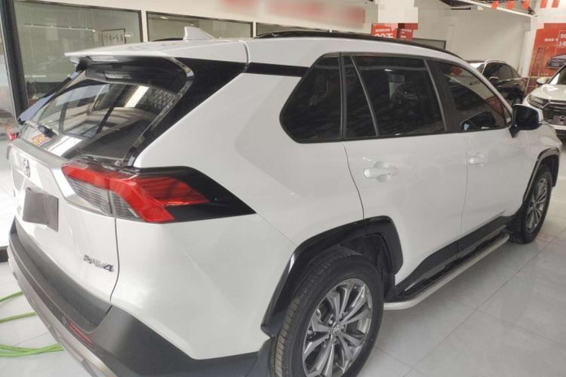 Used Toyota RAV4 2024 2.0L CVT Two-Wheel Drive Fashion Plus Edition Rear Right 45 Deg