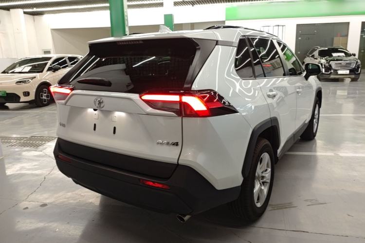 Used Toyota RAV4 2024 2.0L CVT Two-Wheel Drive Urban Edition Rear Right 45 Deg