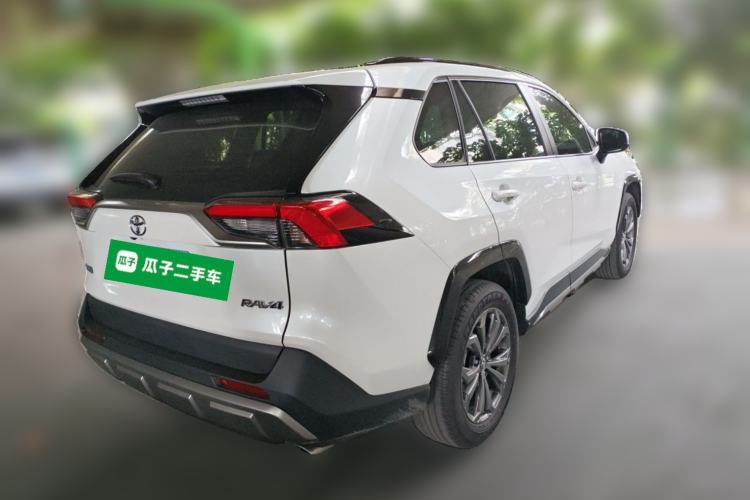 Used Toyota RAV4 2024 2.0L CVT Two-Wheel Drive Fashion Plus Edition Rear Right 45 Deg