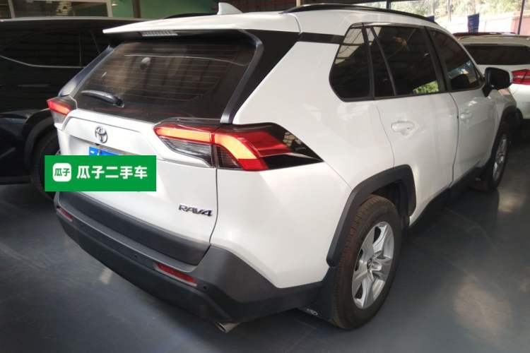 Used Toyota RAV4 2024 2.0L CVT Two-Wheel Drive Urban Edition Rear Right 45 Deg