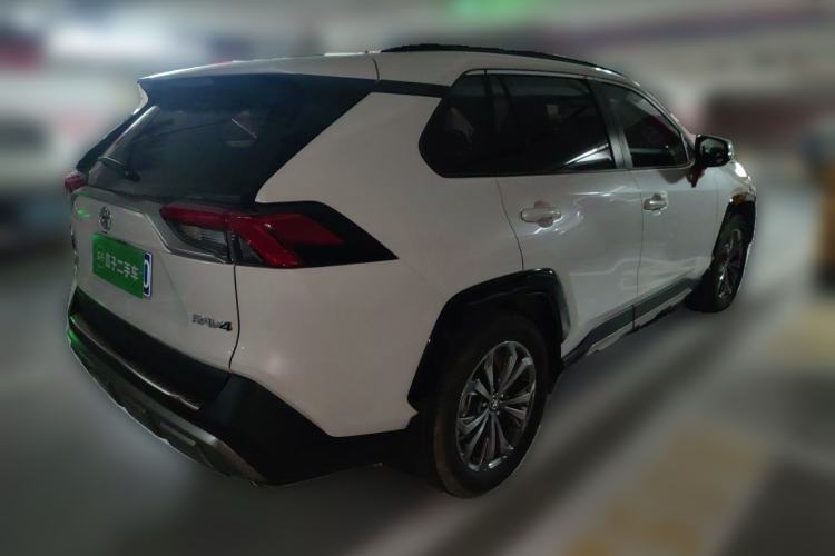 Used Toyota RAV4 2024 2.0L CVT Two-Wheel Drive Fashion Plus Edition Rear Right 45 Deg