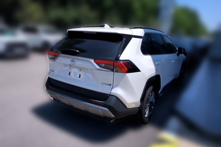 Used Toyota RAV4 2024 2.0L CVT Two-Wheel Drive Fashion Plus Edition Rear Right 45 Deg