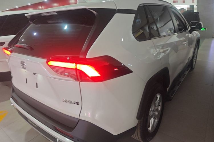 Used Toyota RAV4 2024 2.0L CVT Two-Wheel Drive Urban Edition Rear Right 45 Deg
