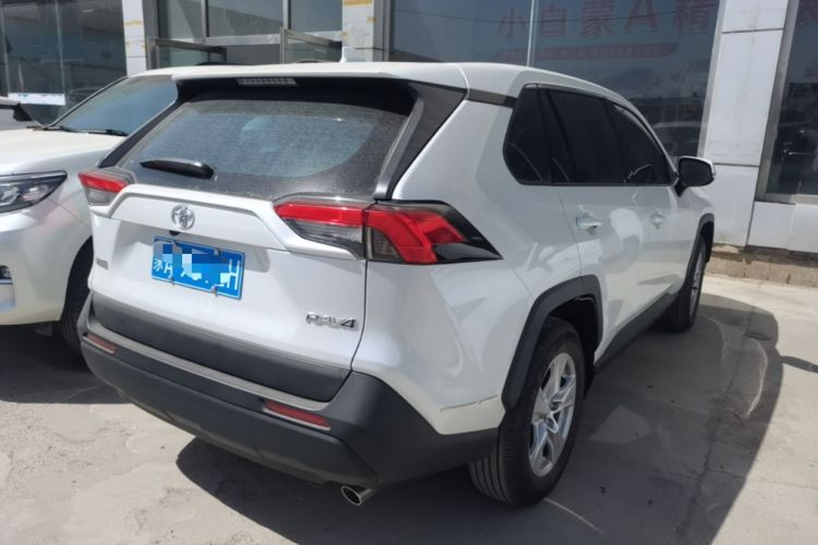 Used Toyota RAV4 2024 2.0L CVT Two-Wheel Drive Urban Edition Rear Right 45 Deg