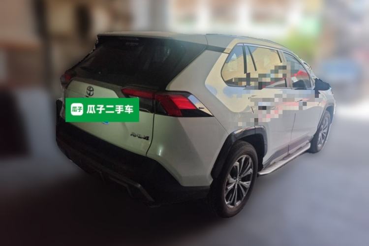 Used Toyota RAV4 2024 2.0L CVT Two-Wheel Drive Fashion Plus Edition Rear Right 45 Deg