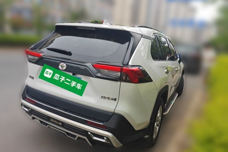 Used Toyota RAV4 2024 2.0L CVT Two-Wheel Drive Urban Edition Rear Right 45 Deg