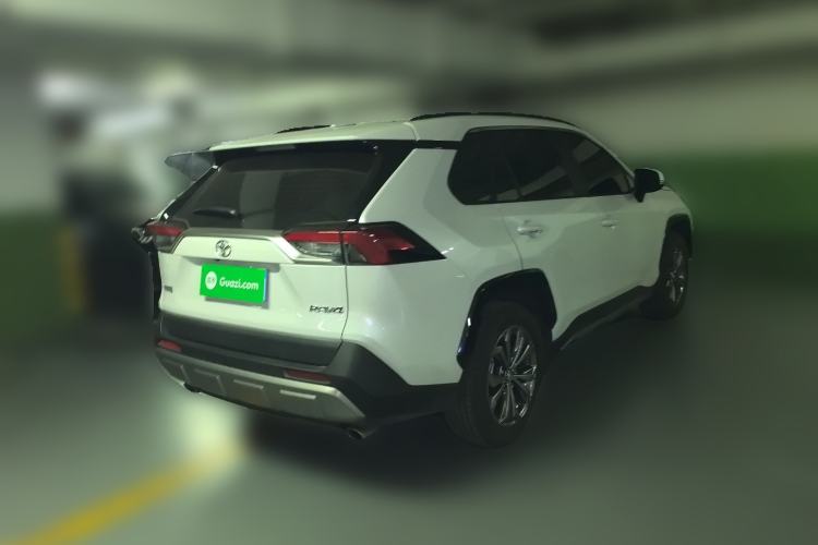 Used Toyota RAV4 2024 2.0L CVT Two-Wheel Drive Fashion Plus Edition Rear Right 45 Deg