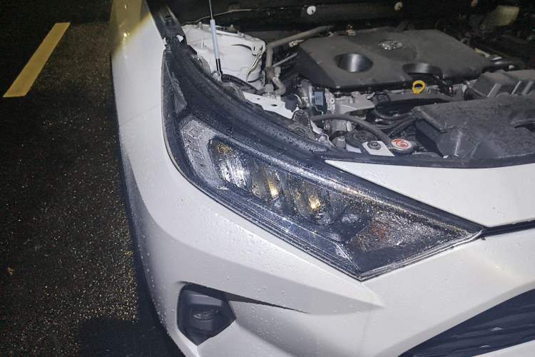Used Toyota RAV4 2024 2.0L CVT Two-Wheel Drive Urban Edition Right Front Headlight