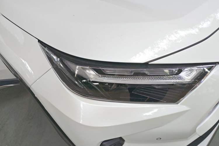 Used Toyota RAV4 2024 2.0L CVT Two-Wheel Drive Fashion Plus Edition Right Front Headlight