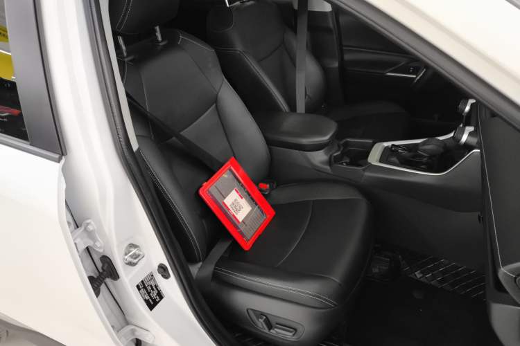 Used Toyota RAV4 2024 2.0L CVT Two-Wheel Drive Fashion Edition Right Front Seat
