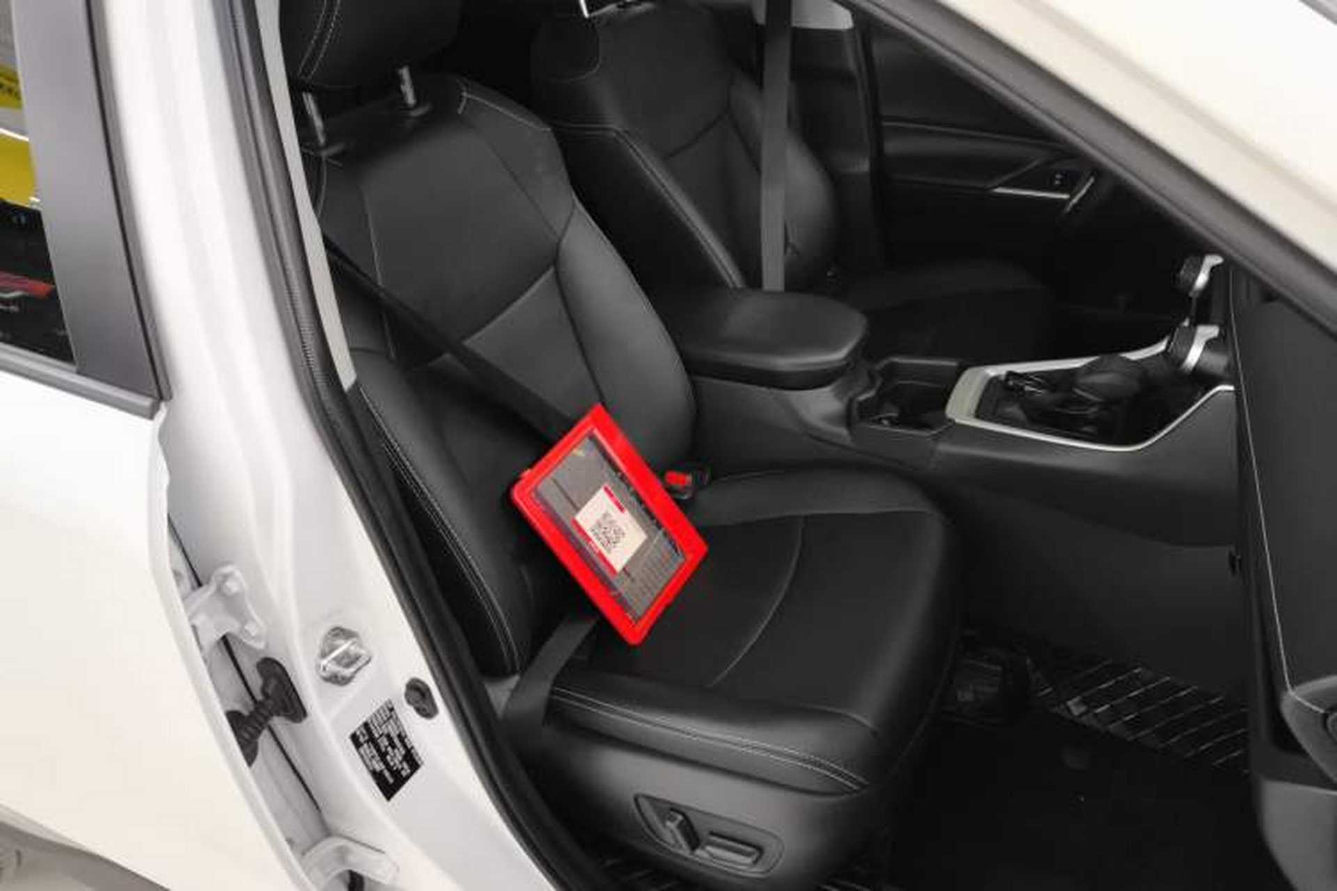 Used Toyota RAV4 2024 2.0L CVT Two-Wheel Drive Fashion Edition Right Front Seat