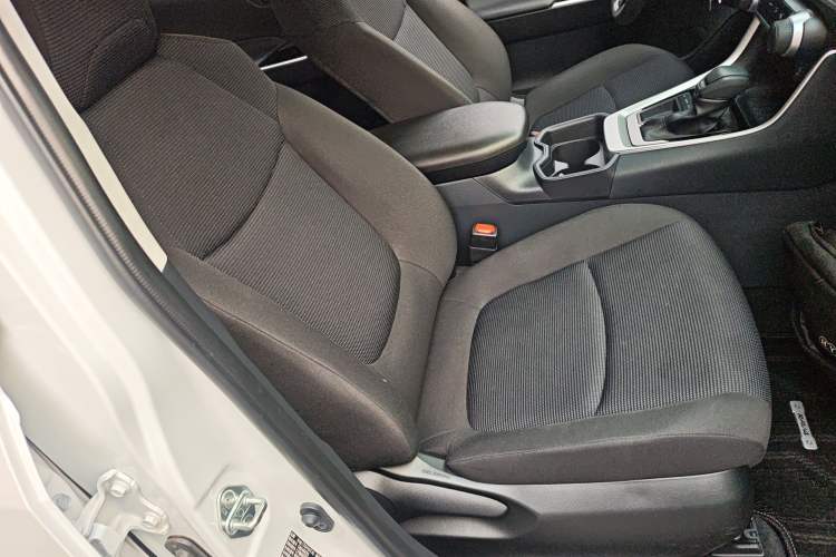 Used Toyota RAV4 2024 2.0L CVT Two-Wheel Drive Urban Edition Right Front Seat
