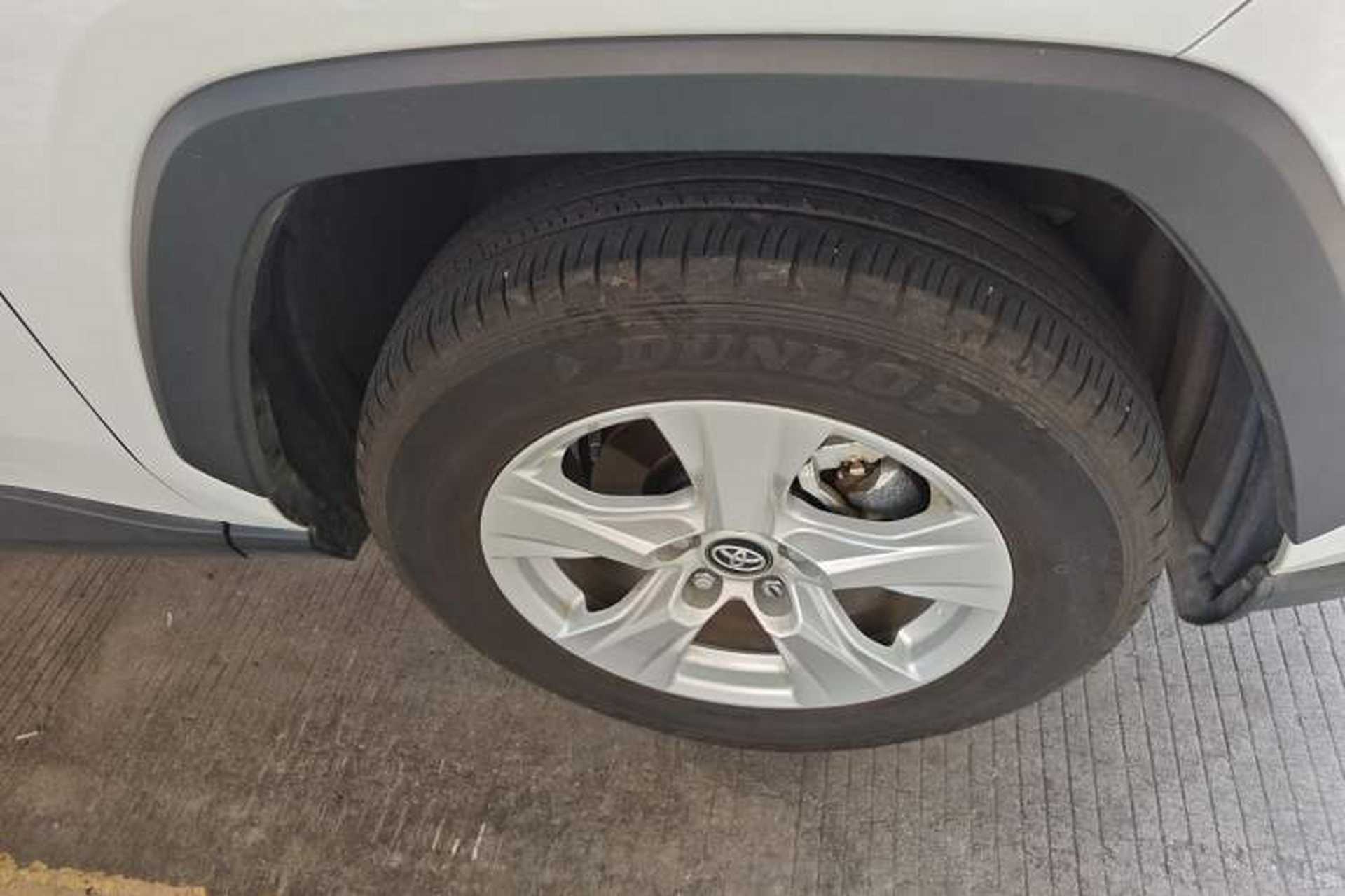 Used Toyota RAV4 2024 2.0L CVT Two-Wheel Drive Urban Edition Right Front Wheel Hub