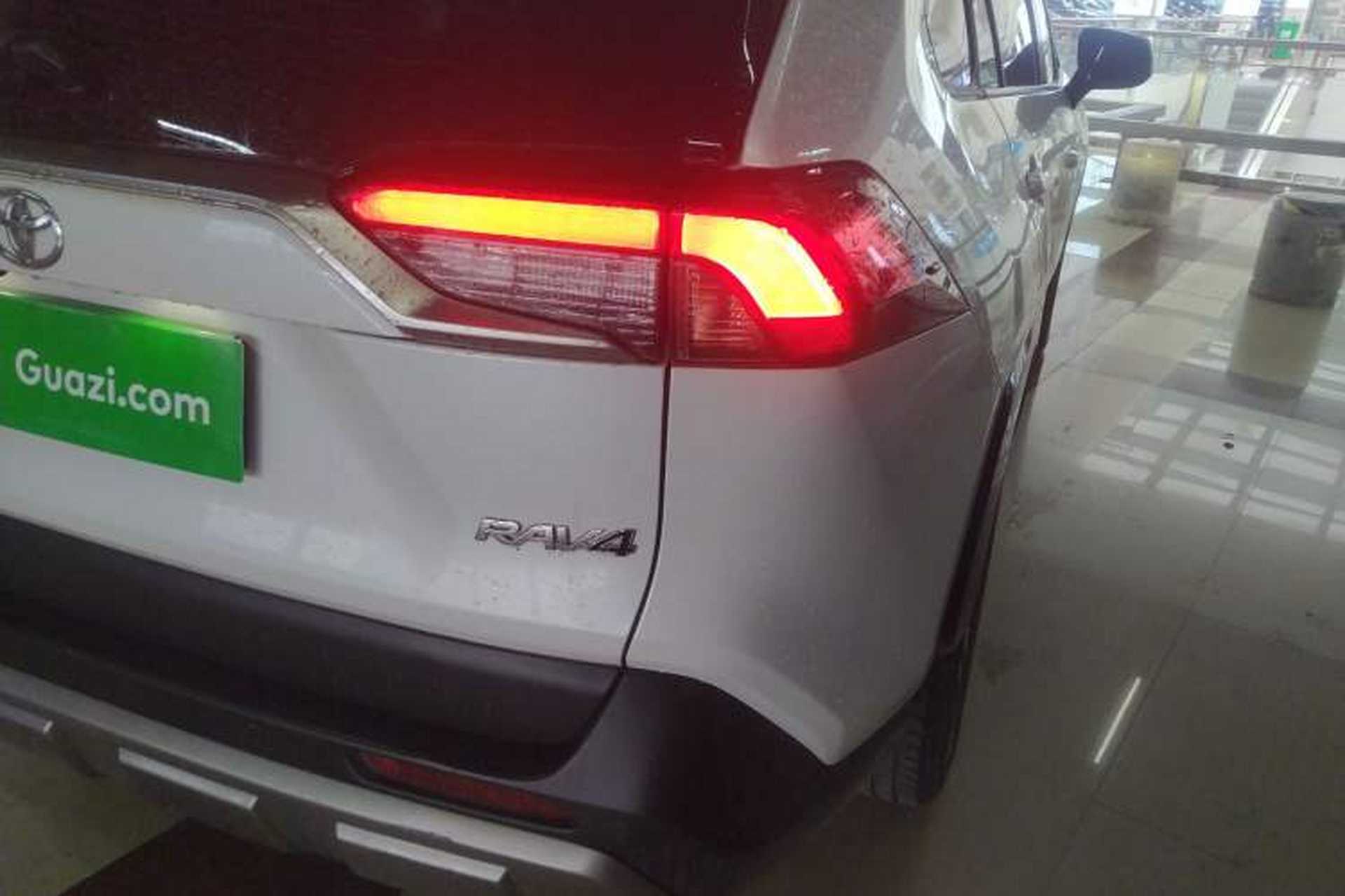 Used Toyota RAV4 2024 2.0L CVT Two-Wheel Drive Fashion Plus Edition Right Rear Taillight
