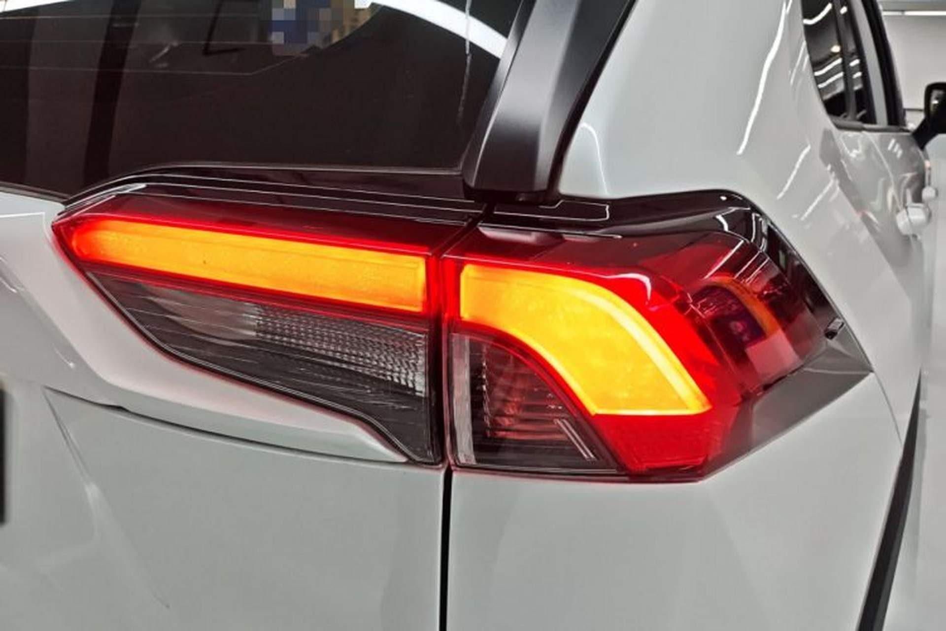 Used Toyota RAV4 2024 2.0L CVT Two-Wheel Drive Urban Edition Right Rear Taillight