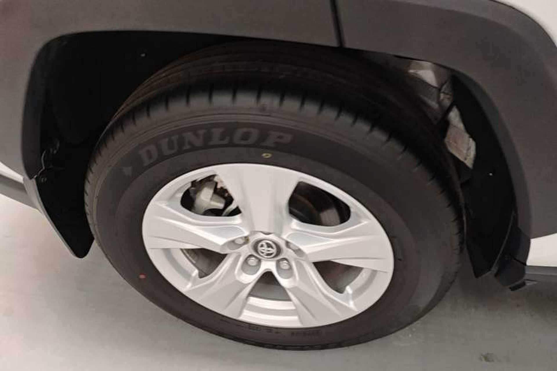Used Toyota RAV4 2024 2.0L CVT Two-Wheel Drive Urban Edition Right Rear Wheel Hub