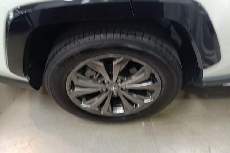 Used Toyota RAV4 2024 2.0L CVT Two-Wheel Drive Fashion Plus Edition Right Rear Wheel Hub