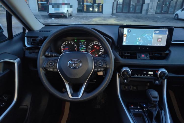 Used Toyota RAV4 2024 2.0L CVT Two-Wheel Drive Urban Edition Steering Wheel