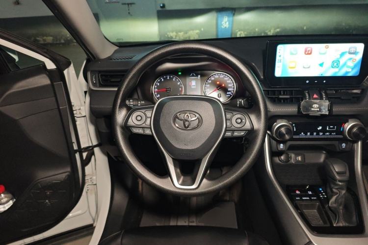 Used Toyota RAV4 2024 2.0L CVT Two-Wheel Drive Urban Edition Steering Wheel