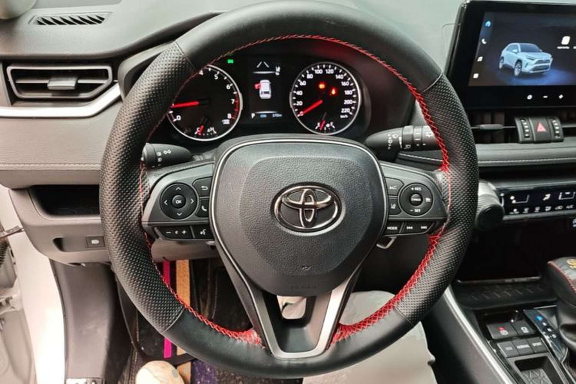 Used Toyota RAV4 2024 2.0L CVT Two-Wheel Drive Urban Edition Steering Wheel