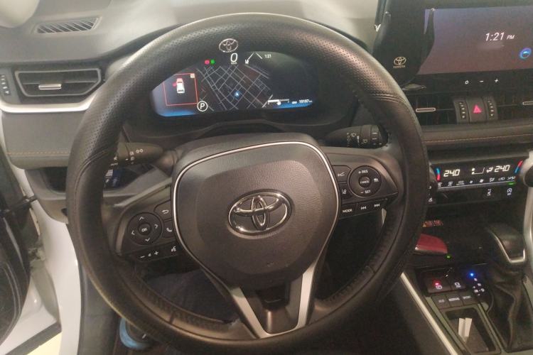 Used Toyota RAV4 2024 2.0L CVT Two-Wheel Drive Fashion Plus Edition Steering Wheel