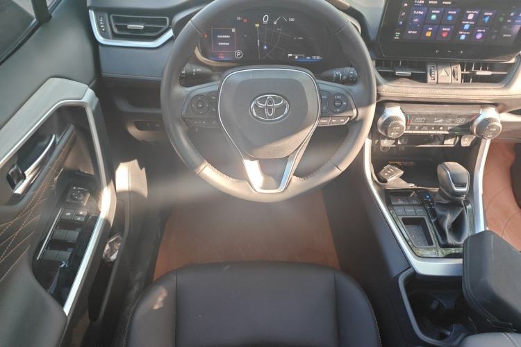 Used Toyota RAV4 2024 2.0L CVT Two-Wheel Drive Fashion Plus Edition Steering Wheel