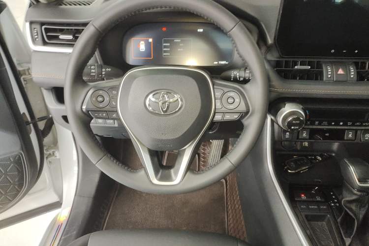 Used Toyota RAV4 2024 2.0L CVT Two-Wheel Drive Fashion Plus Edition Steering Wheel