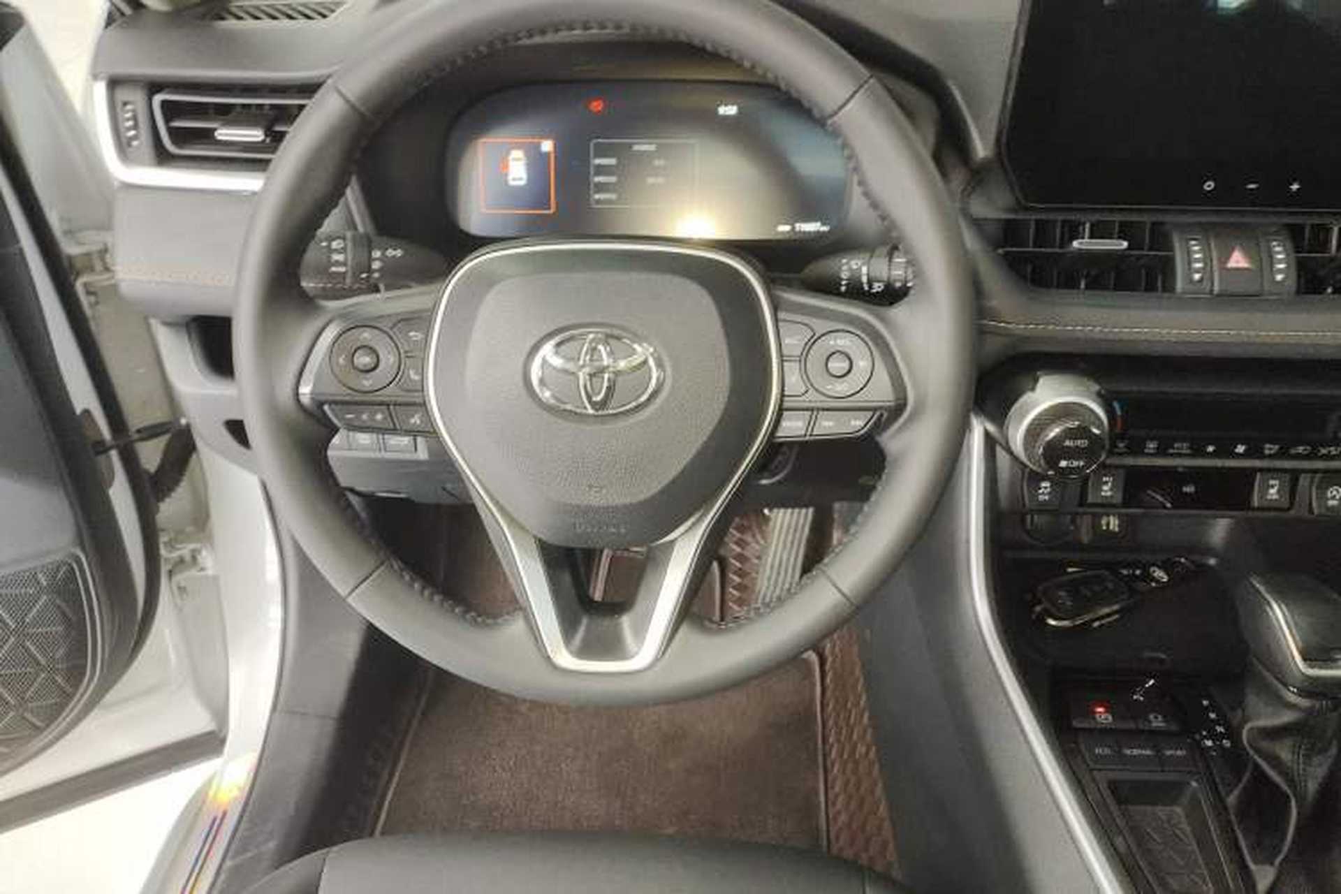 Used Toyota RAV4 2024 2.0L CVT Two-Wheel Drive Fashion Plus Edition Steering Wheel
