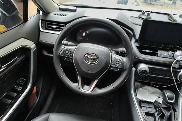 Used Toyota RAV4 2024 Dual-Motor 2.5L E-CVT Two-Wheel Drive Elite Plus Edition Steering Wheel
