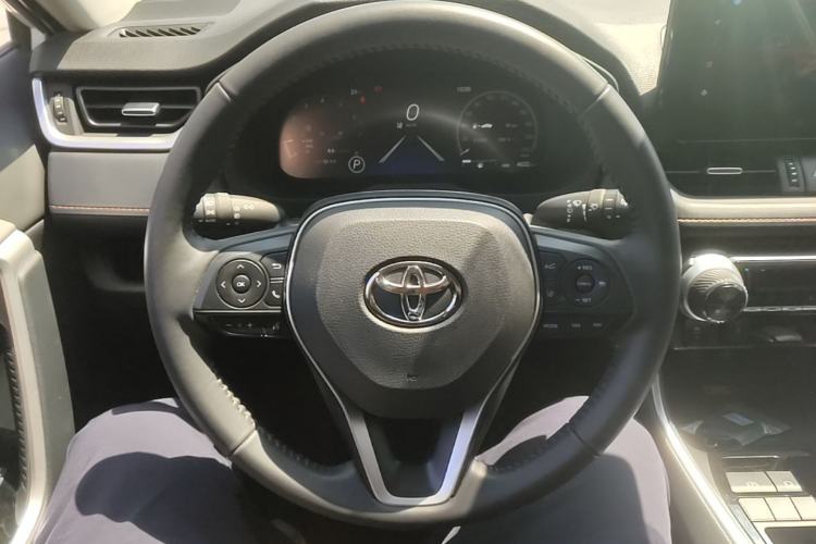Used Toyota RAV4 2024 2.0L CVT Two-Wheel Drive Fashion Plus Edition Steering Wheel