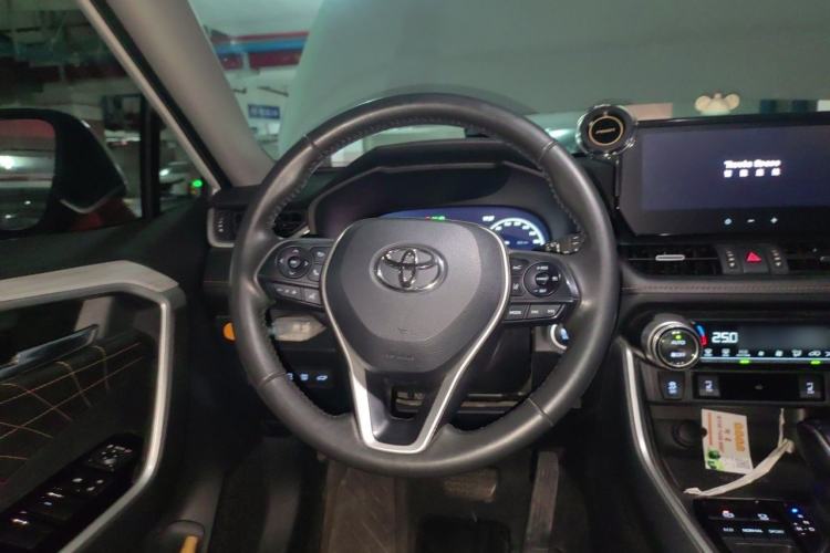 Used Toyota RAV4 2024 2.0L CVT Two-Wheel Drive Fashion Plus Edition Steering Wheel